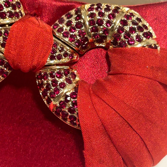 Badgley Mischka Red Satin Crystal Bow Peep Toe Stiletto Heels Size 10 - Picture 4 of 15